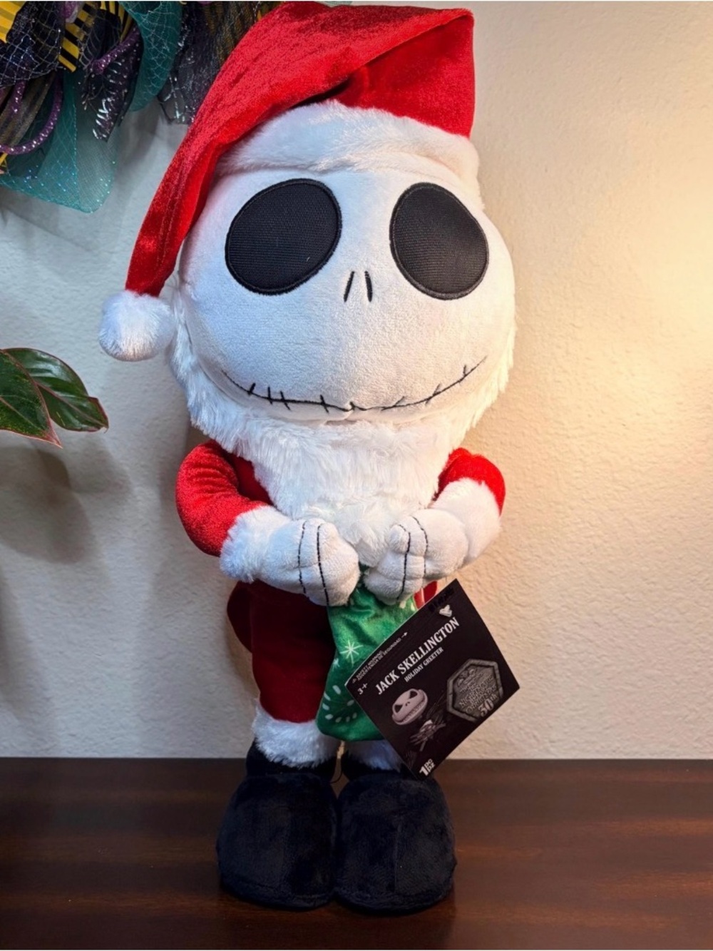 Nightmare Before Christmas Santa Jack Door Greeter – New With Tags